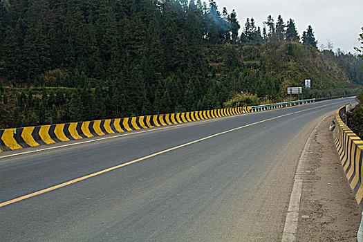 山地公路速度与激情