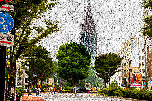 繁忙的东京新宿,商业区充满观光的各国游客,行道树与大楼建筑