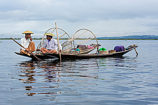 缅甸,茵莱湖,年轻,渔民,休息,船,漂浮,湖