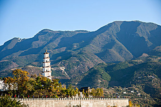 长江三峡奉节古城鱼复塔