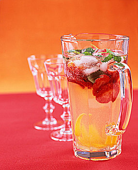 柠檬水,草莓,薄荷,罐,两个,玻璃杯