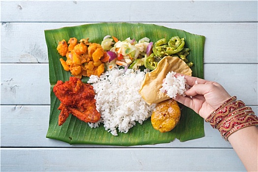 印度女人,吃饭,香蕉叶,米饭