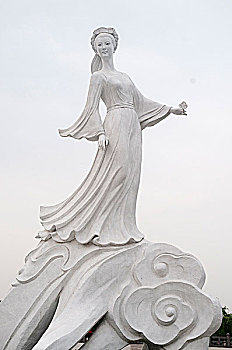 洛阳洛浦公园洛神塑像