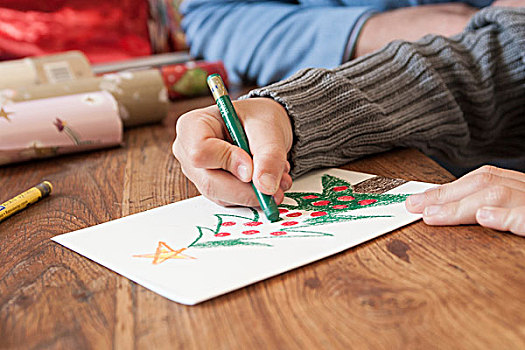男孩,手,绘画,圣诞树