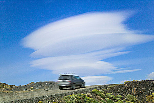 吉普车,途中,山,蓝天,托雷德裴恩国家公园,巴塔哥尼亚,智利