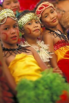 萨摩亚群岛,三个孩子,彩色,传统服饰,脸部彩绘,无肖像权