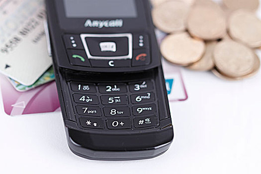 手机信用卡和硬币
