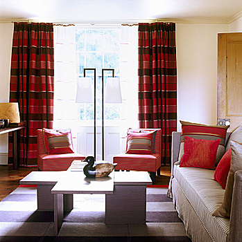 现代,乡村风格,起居室,黑色,木头,茶几,红色,检查,帘,软垫,椅子,沙发