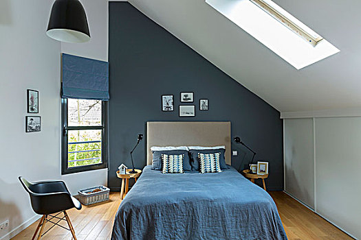 双人床,蓝色,遮盖,阁楼,房间