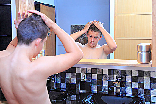 法国,男孩,浴室,看,头发,镜子