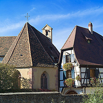 法国,阿尔萨斯,凯瑟斯堡,小教堂,半木结构房屋