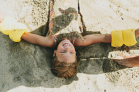 女孩,掩埋,沙子,海滩,不列颠哥伦比亚省,加拿大