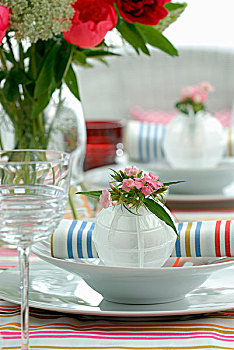 餐具摆放,花,安放,亚麻布,餐巾,彩色,条纹