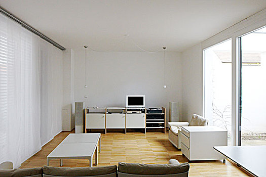 客厅,阶梯状,住房,看,布尔根兰,奥地利,白色,家具,玻璃滑动门