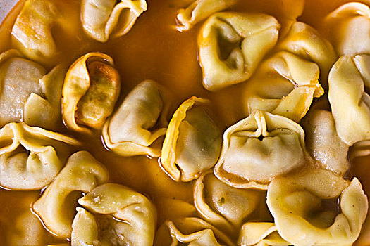 意大利式水饺,意大利面,肉汤,传统,烹饪,艾米利亚罗马涅,意大利