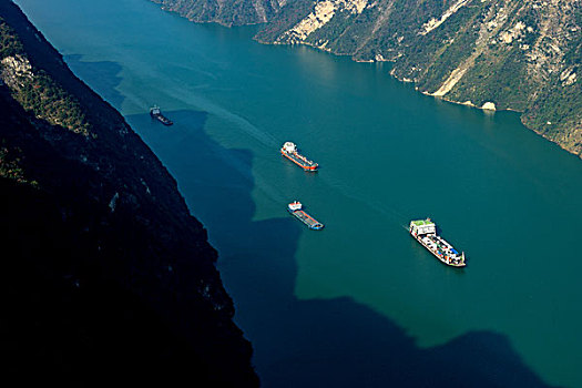 长江三峡西陵峡船
