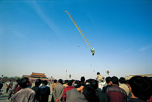 北京天安门广场龙型风筝