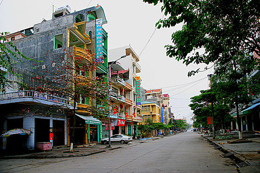 越南的经济特区,芒街