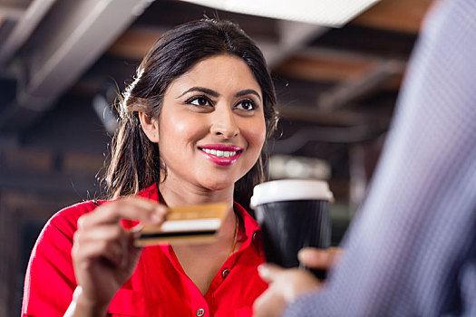 女性,顾客,支付,咖啡,信用卡