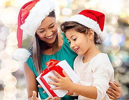圣诞节,休假,庆贺,家庭,人,概念,高兴,母亲,小女孩,圣诞老人,帽子,礼盒,上方,背景