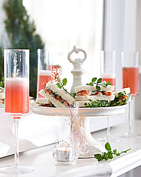 香槟酒杯,粉色,香槟,小龙虾,三明治,点心架