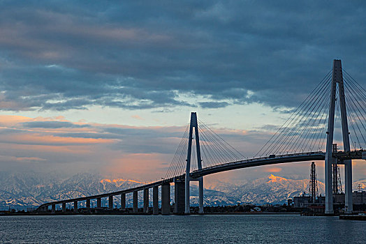 帆船,桥,背景,山脉,黄昏,富山,日本