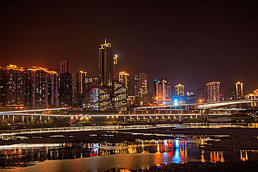 重庆江北嘉陵江畔远眺渝中中央商务区夜色