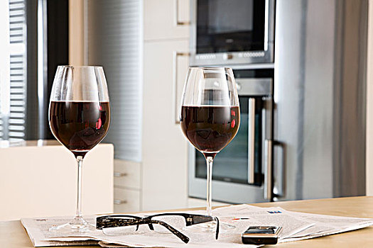 葡萄酒杯,厨房用桌