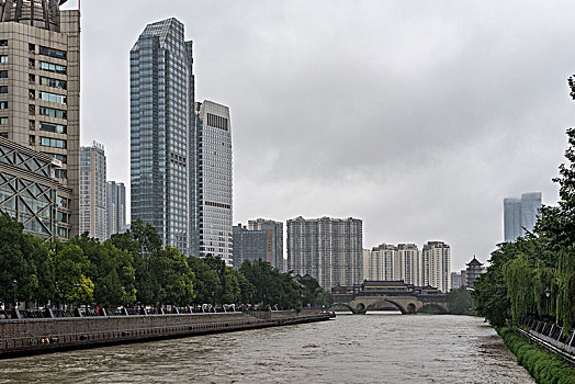 雨后的成都安顺桥