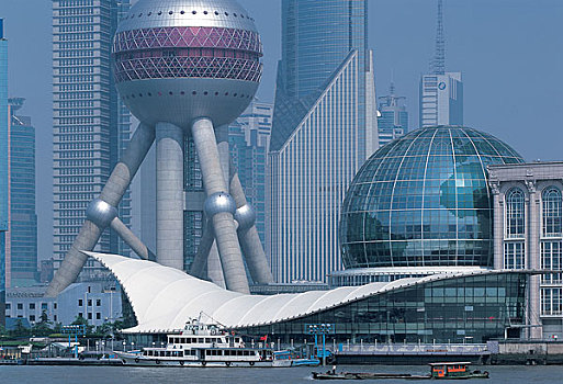 上海浦东的东方明珠塔