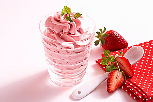 自制,草莓冰激凌