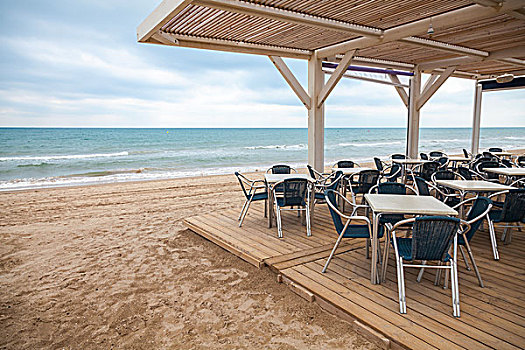 海边,酒吧,室内,木地板,金属,扶手椅,沙滩,西班牙