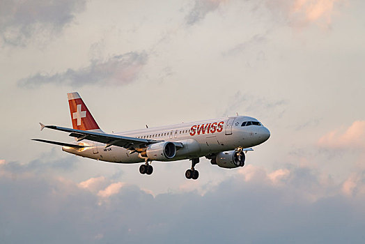 空中客车,瑞士,航空公司,降落,靠近,云,天空,欧洲