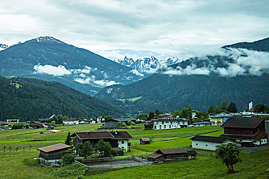 阿尔卑斯山间村落