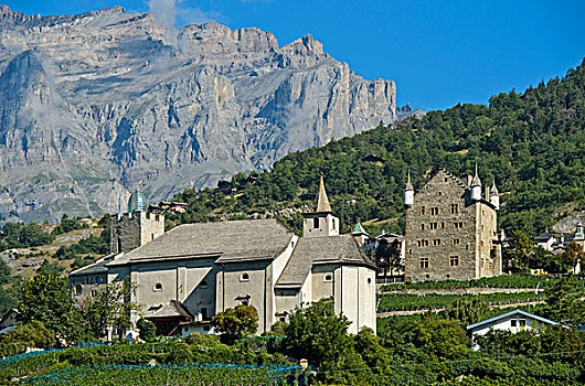 小教堂,市政厅,脚,伯尔尼阿尔卑斯山,城堡,圆顶,后面,瓦莱州,瑞士,欧洲