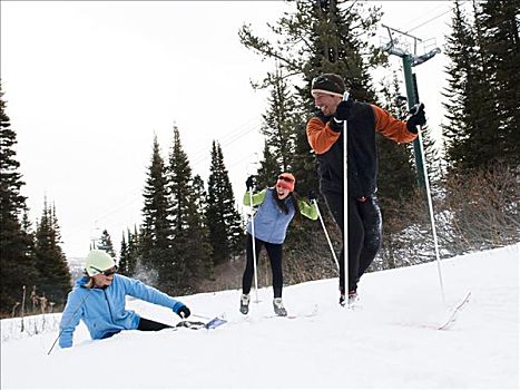 两个人,滑雪,一个人,落下