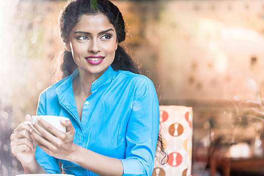 印度女人,咖啡杯