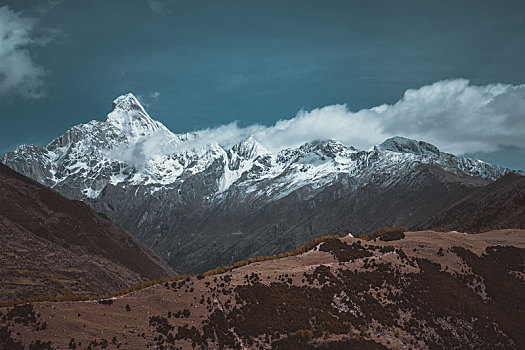 四姑娘山