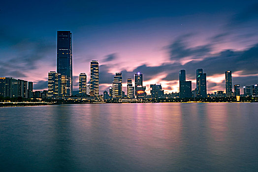 中国广东深圳南山后海湾都市夜景