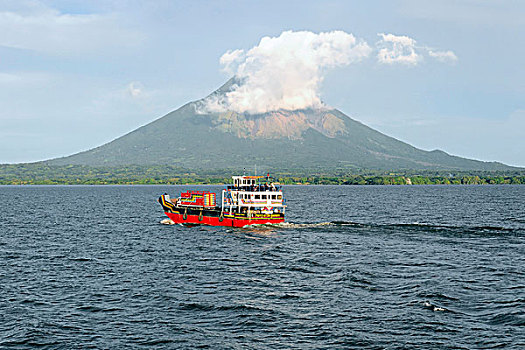 格瓦拉,渡轮,正面,康塞普西翁,火山,岛屿,尼加拉瓜湖,尼加拉瓜,中美洲