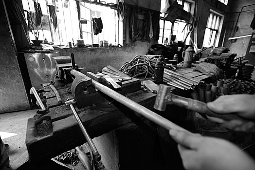 乐器工厂生产