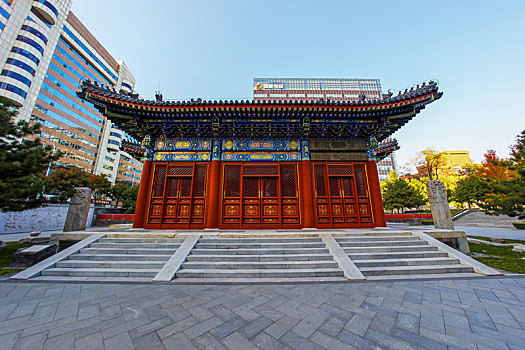 北京都城隍庙与金融大街上的建筑