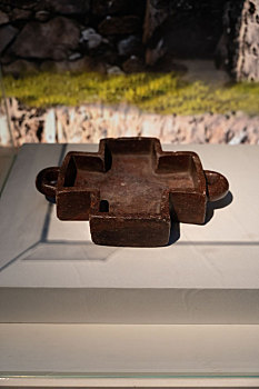 秘鲁印加博物馆藏印加帝国安山岩石祭祀用盆