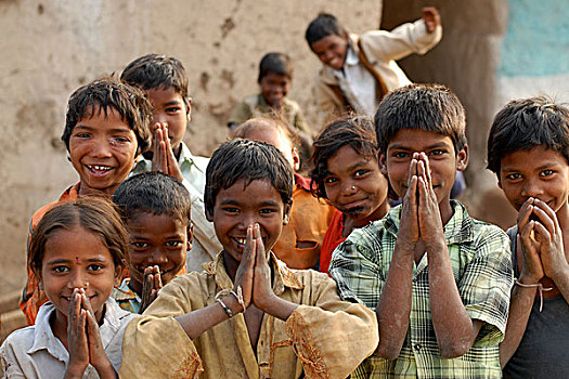 印度,孩子,乡村,靠近,马哈拉施特拉邦,合十礼,欢迎,问候,2007年