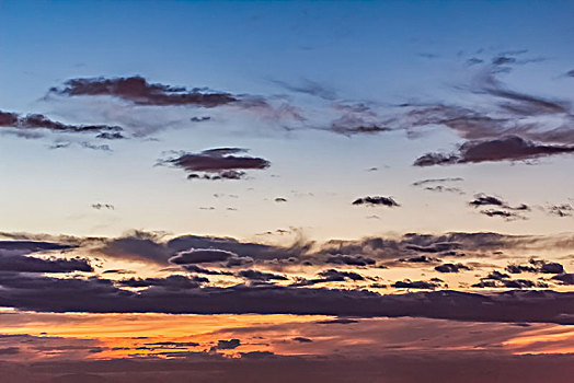 彩霞天空