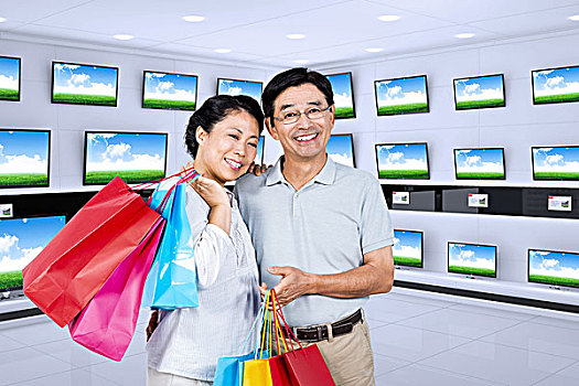 合成效果,图像,老人,亚洲人,情侣,购物袋,电视,出售