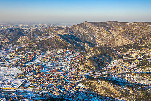 雪染花果山