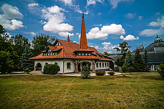 人文与社会学学院