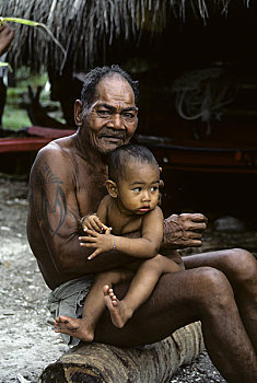 密克罗尼西亚,岛屿,纹身,老人,拿着,孩子