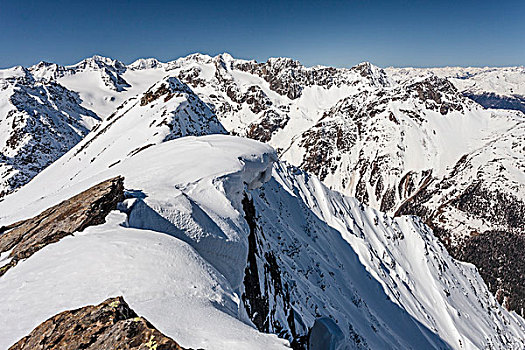 顶峰,山脊,悬挂,雪,途中,山,山谷,国家公园,阿尔卑斯山,国王,维诺斯塔,南蒂罗尔,特兰提诺阿尔托阿迪杰,意大利,欧洲